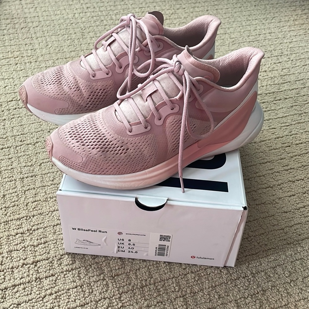Lululemon BlissFeel Run Shoes